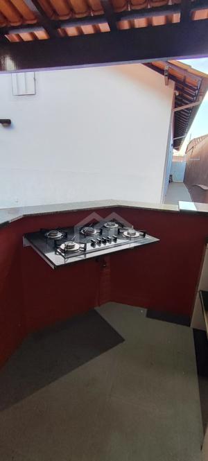 Casa 4 quartos 4 vagas 230m²
