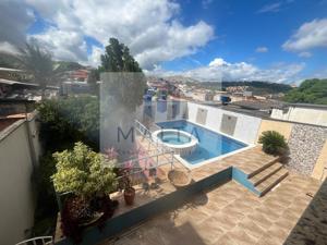 Casa 3 quartos 4 banheiros 152m²