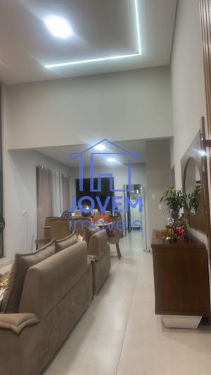 Casa 3 quartos 2 banheiros 360m²