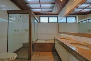 Apartamento 4 quartos 3 banheiros 330m²